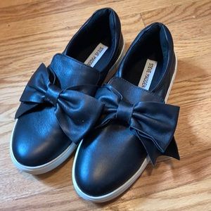 Steve Madden Leather Sneaker